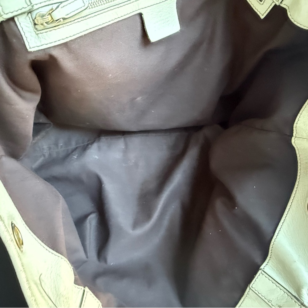 New Price! Gucci “Peggy” Iconic Monogram Large Tote - Picture 13 of 14